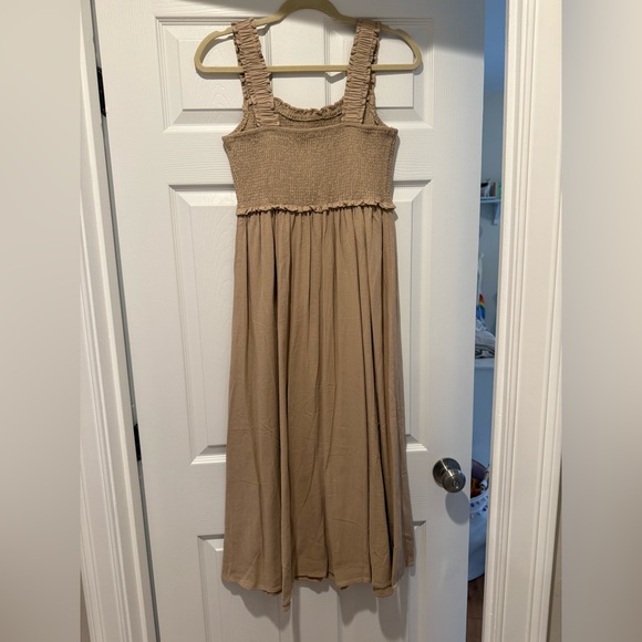 Blu Pepper Beige Textured Dress - Picture 2 of 5